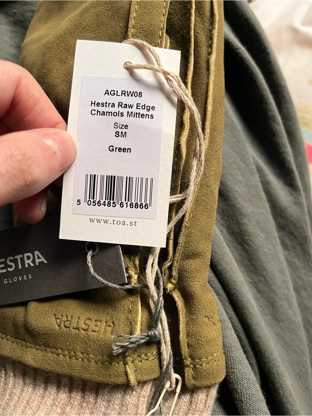 Hestra Green Raw Edge Chamois Mittens